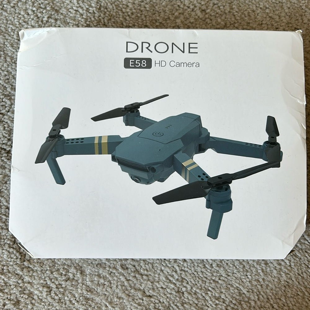 Drone E58 with HD camera